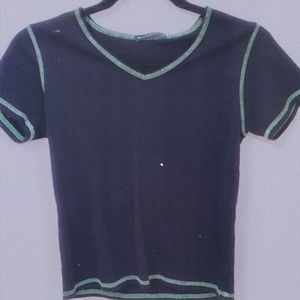 Brandy melville/pacsun t-shirt